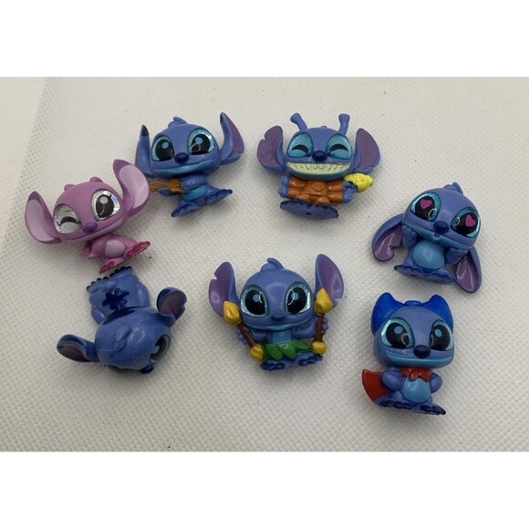 Lilo & Stitch Disney Doorables Lot 7 Pieces Collector's Figures - Picture 1 of 9